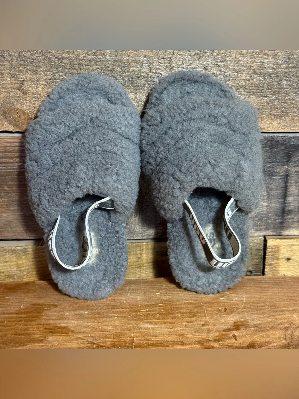 UGG Kids' Fluff Yeah Slide Slipper, Charcoal, 9 M US Toddler
